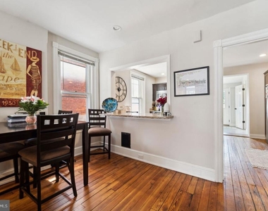 222 N New Street - Photo Thumbnail 5