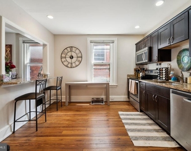 222 N New Street - Photo Thumbnail 7