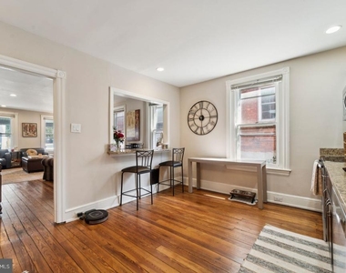 222 N New Street - Photo Thumbnail 6