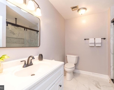 704 Yardley Commons - Photo Thumbnail 6