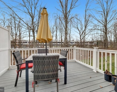 14 Pratt Lane - Photo Thumbnail 27