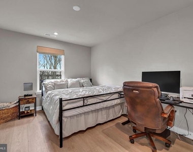 14 Pratt Lane - Photo Thumbnail 19