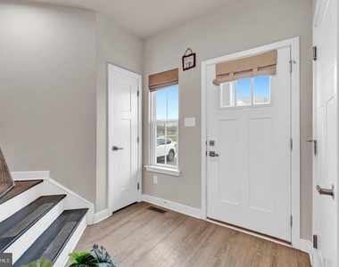 14 Pratt Lane - Photo Thumbnail 26