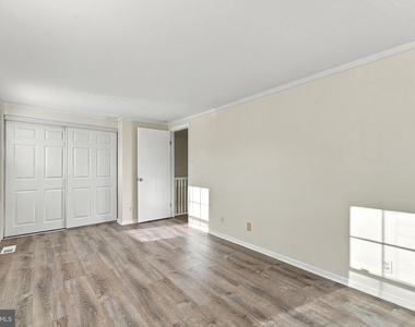 8 Victoria Manor Court - Photo Thumbnail 21