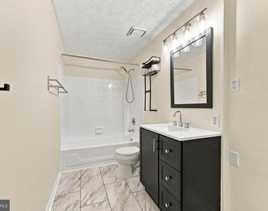 8 Victoria Manor Court - Photo Thumbnail 22