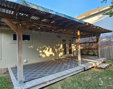 3932 Haleys Way - Photo Thumbnail 25