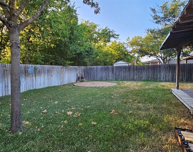 3932 Haleys Way - Photo Thumbnail 26