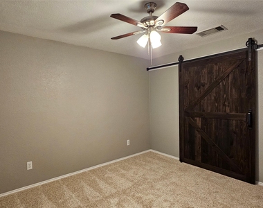 3932 Haleys Way - Photo Thumbnail 21