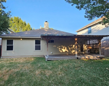 3932 Haleys Way - Photo Thumbnail 28