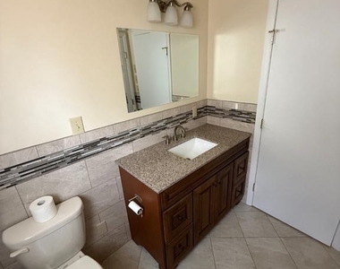 5607 Trento Avenue - Photo Thumbnail 6