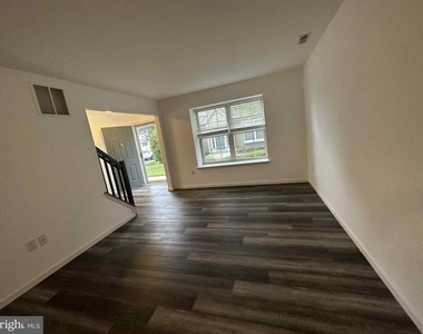 1801 Stokes Road - Photo Thumbnail 9