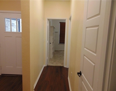 6201 Conestoga Wagon Way - Photo Thumbnail 7