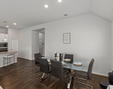 220 Algaroba Loop - Photo Thumbnail 8