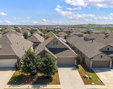 220 Algaroba Loop - Photo Thumbnail 31