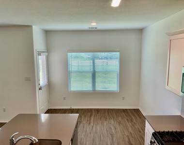 22813 Agave Grove Dr - Photo Thumbnail 9
