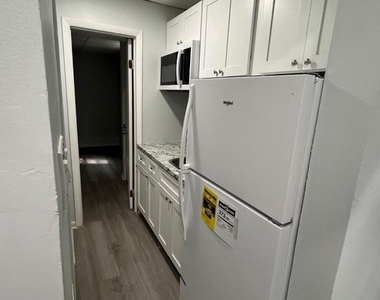 1731 Atlantic Avenue - Photo Thumbnail 15