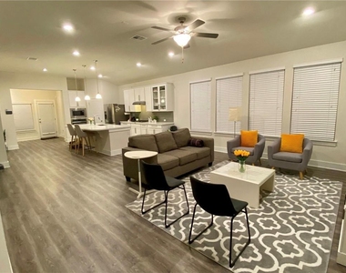 15700 Apex Pl - Photo Thumbnail 2