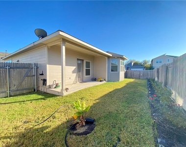 15700 Apex Pl - Photo Thumbnail 14