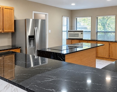 720 Justeford Dr - Photo Thumbnail 9