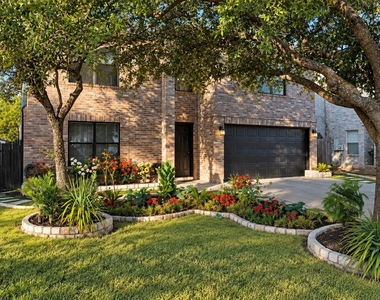 720 Justeford Dr - Photo Thumbnail 1
