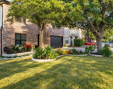 720 Justeford Dr - Photo Thumbnail 2