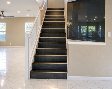720 Justeford Dr - Photo Thumbnail 14