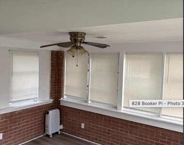828 Booker Place - Photo Thumbnail 21