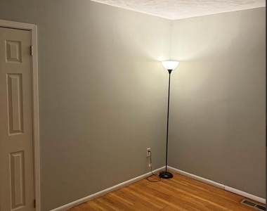 828 Booker Place - Photo Thumbnail 26