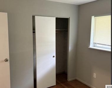 828 Booker Place - Photo Thumbnail 33