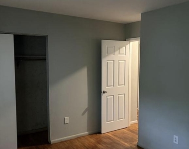 828 Booker Place - Photo Thumbnail 29