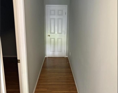 828 Booker Place - Photo Thumbnail 22