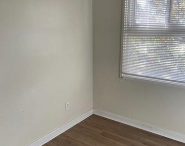 7300 18th Avenue - Photo Thumbnail 8