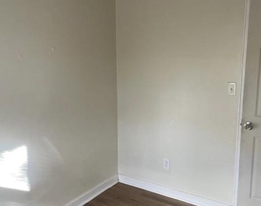7300 18th Avenue - Photo Thumbnail 10