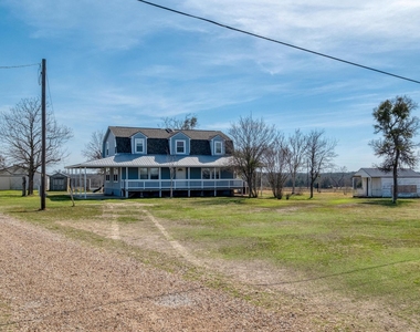 829 State Highway 21 Highway W - Photo Thumbnail 3