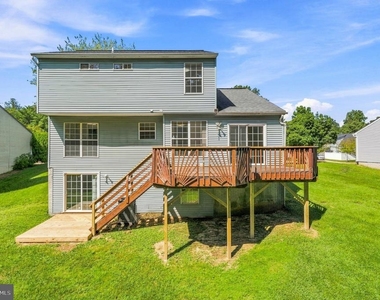 9514 Fox Run Drive - Photo Thumbnail 35