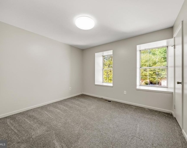 9514 Fox Run Drive - Photo Thumbnail 20