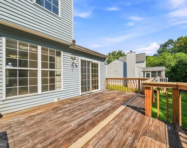 9514 Fox Run Drive - Photo Thumbnail 18