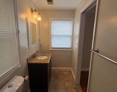 3602 26th Avenue - Photo Thumbnail 10
