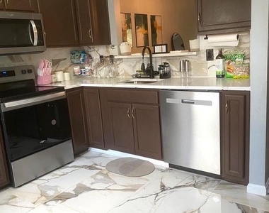 4108 Apple Leaf Way - Photo Thumbnail 9