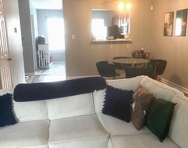 4108 Apple Leaf Way - Photo Thumbnail 6