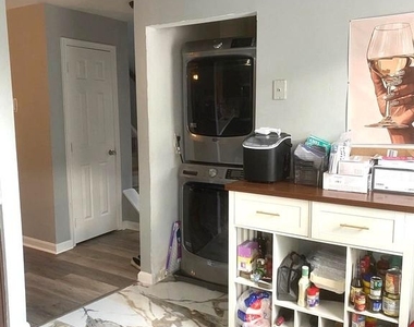 4108 Apple Leaf Way - Photo Thumbnail 10
