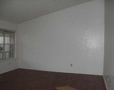 1811 Prairie Knoll Ct - Photo Thumbnail 1