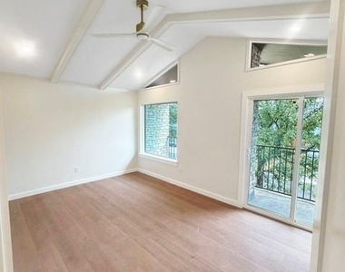 1413 Valleyridge Dr - Photo Thumbnail 3