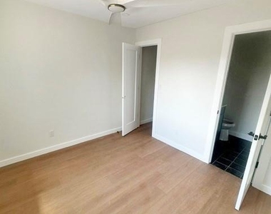 1413 Valleyridge Dr - Photo Thumbnail 9