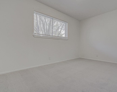 5006 Brighton Rd - Photo Thumbnail 14