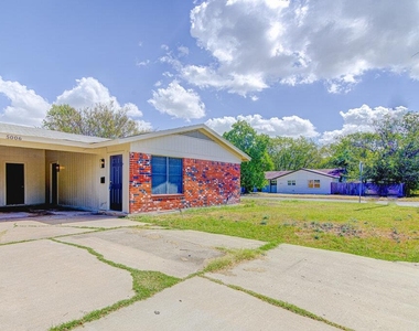 5006 Brighton Rd - Photo Thumbnail 2