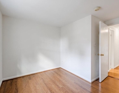 12140 Bentridge Place - Photo Thumbnail 8