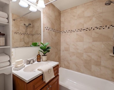 12140 Bentridge Place - Photo Thumbnail 11