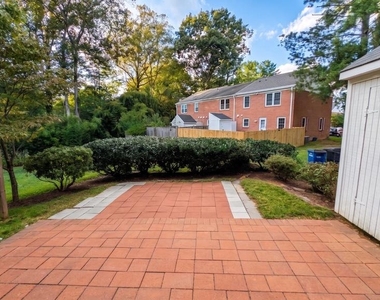 12140 Bentridge Place - Photo Thumbnail 15