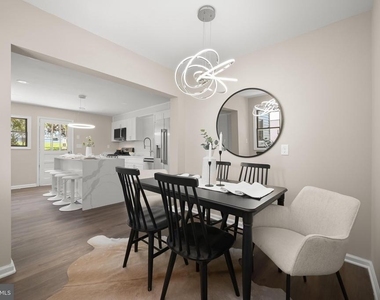 10128 Hereford Place - Photo Thumbnail 12